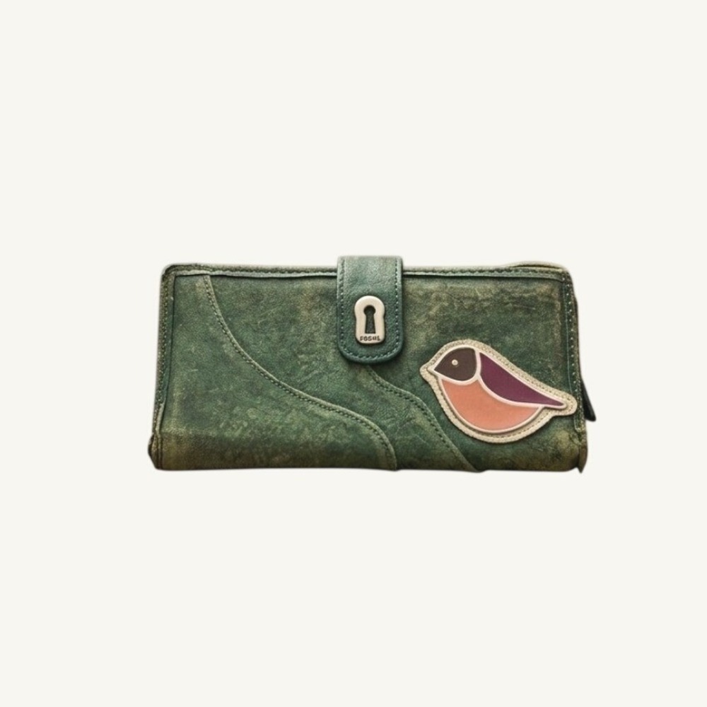 Vintage Fossil Green Distressed Leather Bird Applique Clutch Wallet Keyhole Snap